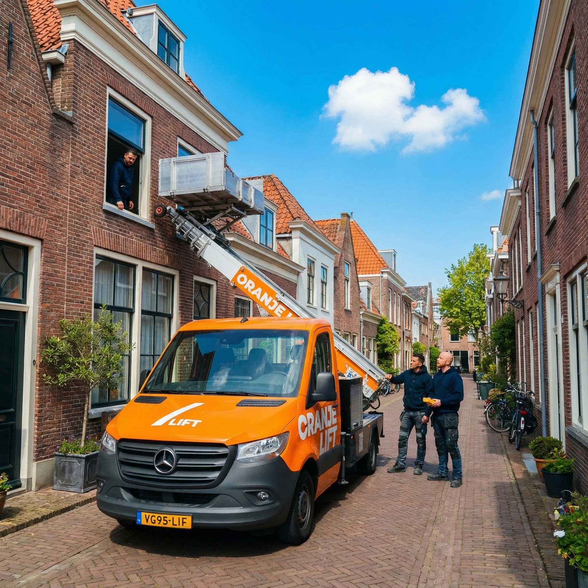 Ladderlift bij woning in Heerhugowaard